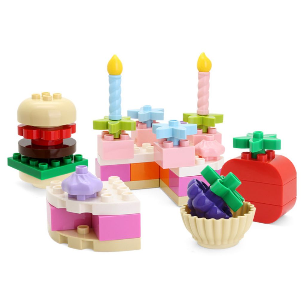 Torta Compleanno In Mattoncini 77 Pezzi Dubie